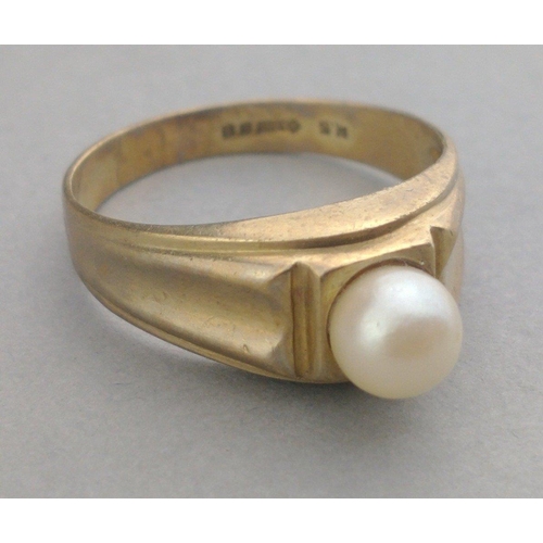 11 - A 9ct gold ring set with natural pearl, size L, gross weight 2.05g approx#11