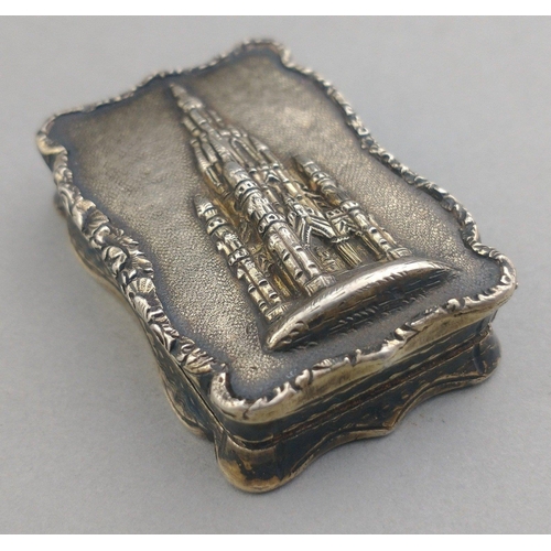 103 - 1845 silver vinaigrette in case by William & Edward Turnpenny with depiction of the Wallace monu... 