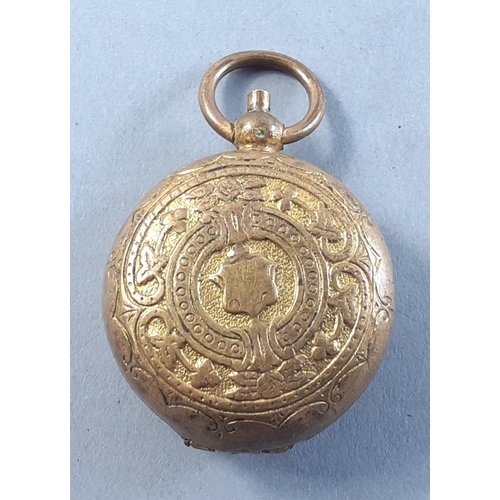 134 - Lovely sprung brass sovereign case in good working condition.#134