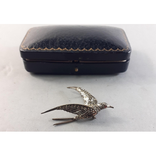 184 - A stunning vintage marcasite swallow brooch. Measures 5cm and in good condition. Indistinct marks.#1... 