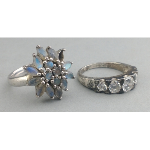 188 - A pair of pretty 925 sterling silver rings.#187