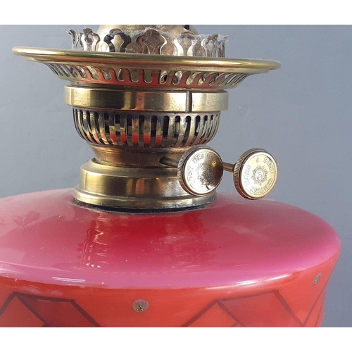 555 - ART DECO style pink glass decorated reservoir on a brass support - exceptional quality! - dimensions... 