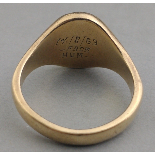14 - A chunky gold 9ct hallmarked gents signet ring.  Size V, weight 9.5g approx#14