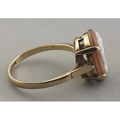 54 - A SUBSTANTIAL 375 stamped/hallmarked ring size P with CAMEO inset, gross weight 2.42g approx#55