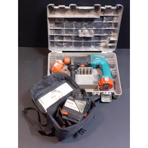 146 - A BOSCH BL40VHR laser level in a case and a MIKITA power drill#192
