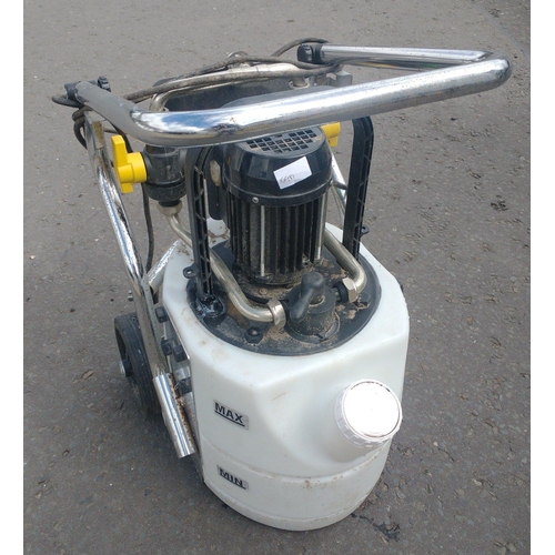 156 - ANTON FLOWCLEAN PLUS 0.45 horsepower mobile sprayer#202