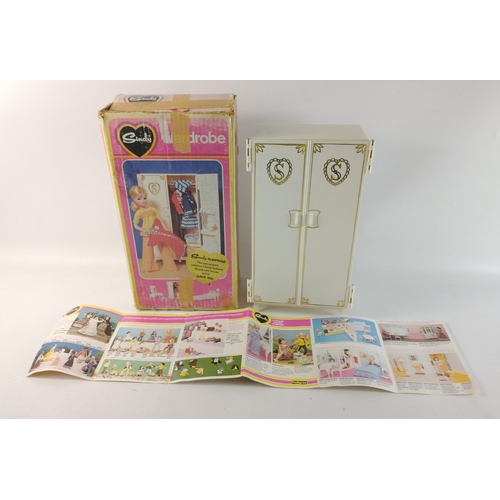 205 - A WHOLE WORLD OF FUN! c1970's SINDY WARDROBE still in its original box - appears in good condition#2... 