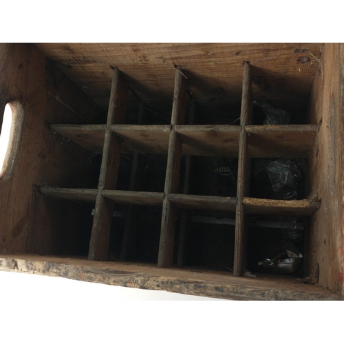 306 - MIDDLEMAS KELSO Juice crate with slots for a dozen bottles.  Makers stamp Fiddes Aberdeen.  Age rela... 