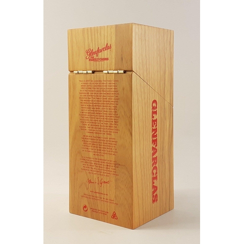 96 - INVESTMENT GLENFARCLAS 1961 x 700ml bottle - The Family Casks - Cask No 3054 type Sherry Hogshead - ... 