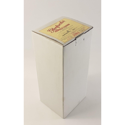 96 - INVESTMENT GLENFARCLAS 1961 x 700ml bottle - The Family Casks - Cask No 3054 type Sherry Hogshead - ... 