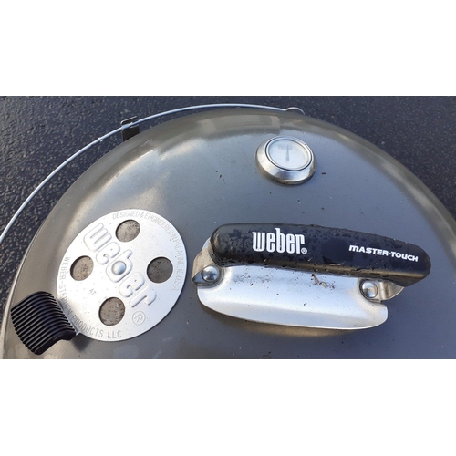 297 - A WEBER MasterTouch Barbeque unit with Pizza Oven and accessories#92