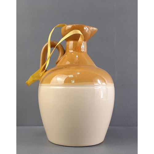 206 - FLOORS CASTLE INTEREST! - Vintage LINDISFARNE Mead bottle with FLOORS CASTLE decoration. 12cm tall a... 