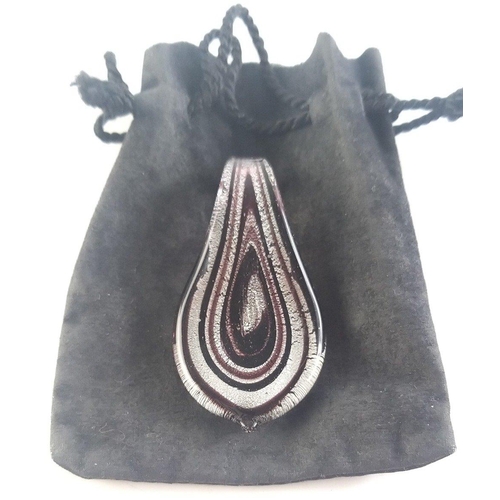 46 - A gorgeous MURANO glass pendant. Measures 55mm and in lovely condition. Bought direct from Murano on... 
