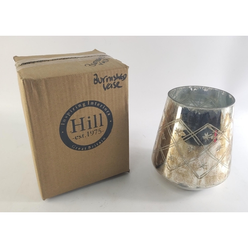 201 - XMAS GIFTING IDEAS! Two burnished vases standing 17cm approx.  One in original box
All brand new ite... 