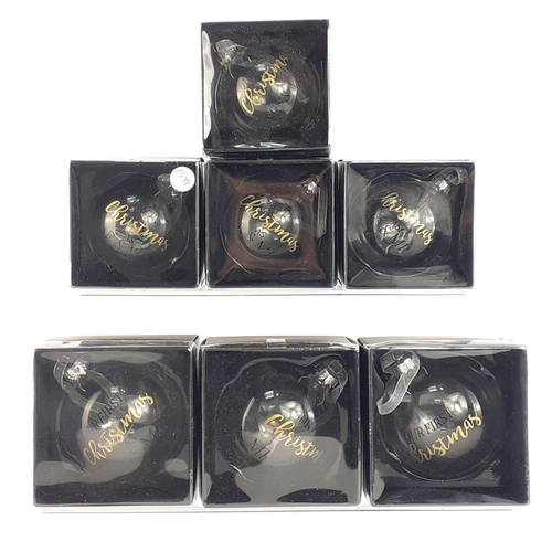 281 - XMAS GIFTING IDEAS! - A set of 7 OUR FIRST CHRISTMAS as Mr and Mrs baubles. RRP £4 each
All bra... 