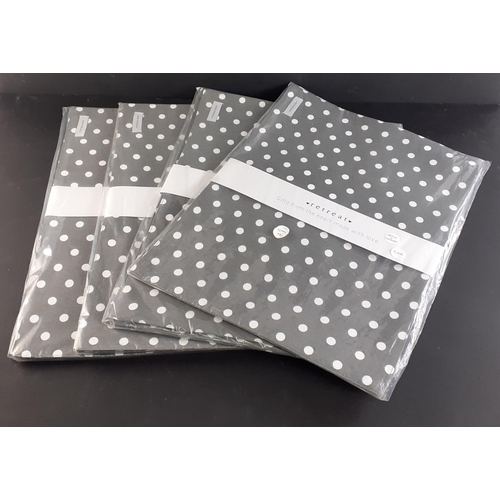 298 - XMAS GIFTING IDEAS! Four RETREAT packs of table cloths each containing four mats in appealing spotte... 