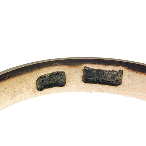 31A - A 9c stamped wedding band ring size L/M - weight 1.74g approx#37