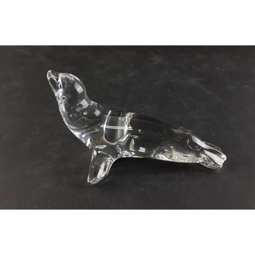 349 - VILLEROY & BOCH glass model of a seal. 14cm across and in undamaged condition.#375