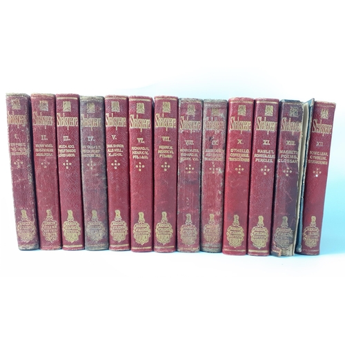 445 - VINTAGE COLLECTIBLE - LONDON c1870's - Thirteen volumes of the The Handy-Volume Shakespeare publishe... 