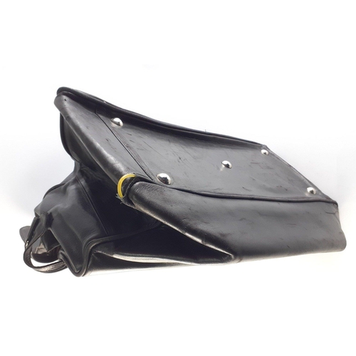 479 - SEEGER black leather designer business / travel bag. Stylish piece damage noted to corner but still ... 