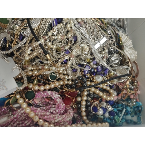 171 - A large box to include a HUGE AMOUNT of top quality fashion statement necklace pieces as new conditi... 