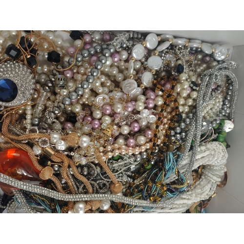 171 - A large box to include a HUGE AMOUNT of top quality fashion statement necklace pieces as new conditi... 