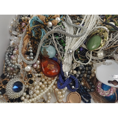 171 - A large box to include a HUGE AMOUNT of top quality fashion statement necklace pieces as new conditi... 