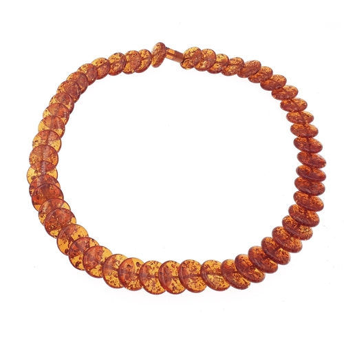 204 - An AMBER discs inspired necklace with screw clasp - 60cm length