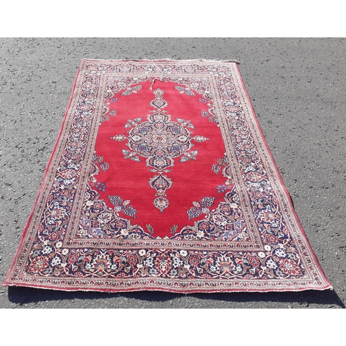 255 - Vintage ORIENTAL carpet measurements - 135cm x 210cm (4.5ft x 6.9ft approx)