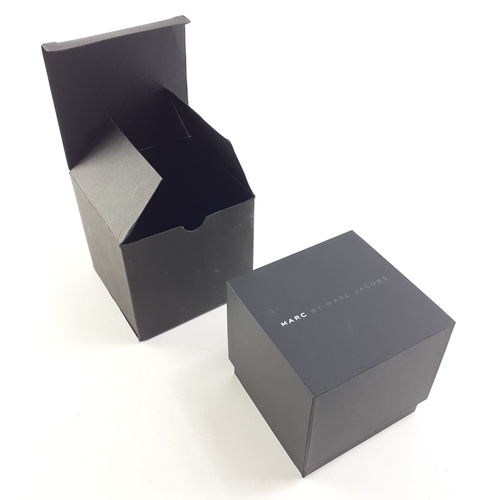 71 - MARC JACOBS MBM2053 Critter Watch in box with paperwork and still with original £165 Price tag.... 