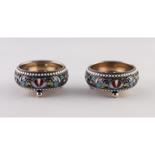 45 - A PAIR OF SMALL IMPERIAL RUSSIAN SILVER (.84 zolotniks) AND CLOISONNE ENAMEL SALT CELLARS