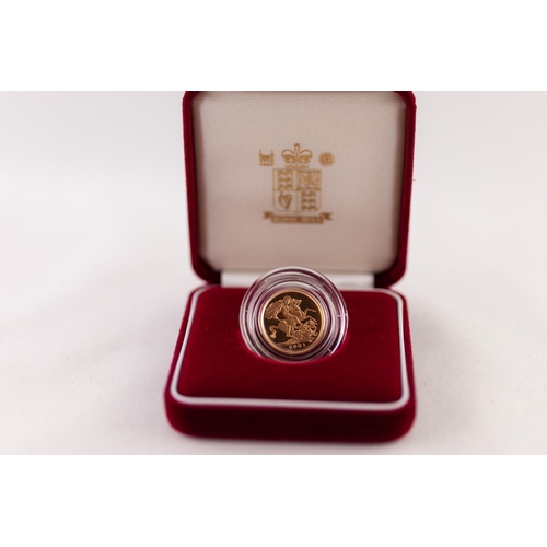 112 - ELIZABETH II ROYAL MINT 2001 LIMITED EDITION GOLD PROOF HALF SOVEREIGN edition of 7500 NO2812, 3.99g... 
