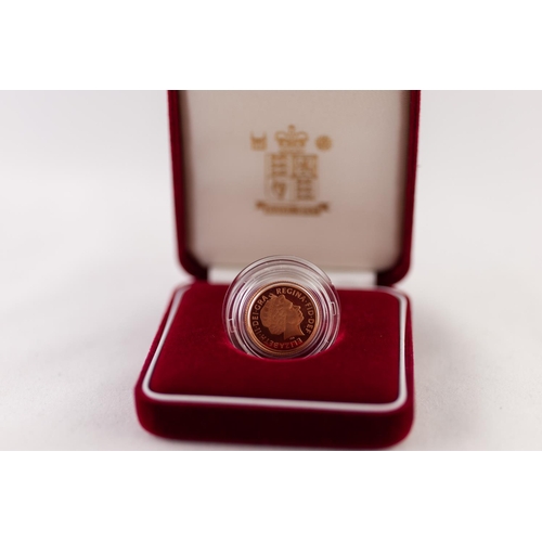 112 - ELIZABETH II ROYAL MINT 2001 LIMITED EDITION GOLD PROOF HALF SOVEREIGN edition of 7500 NO2812, 3.99g... 