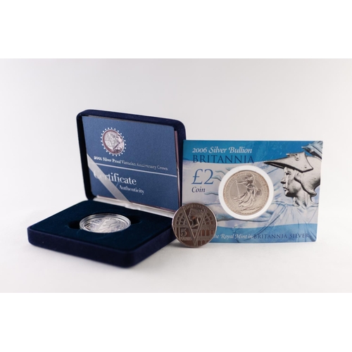 124 - ELIZABETH II ROYAL MINT 2001 LIMITED EDITION PROOF SILVER FIVE POUNDS VICTORIA ANNIVERSARY 1901-2001... 