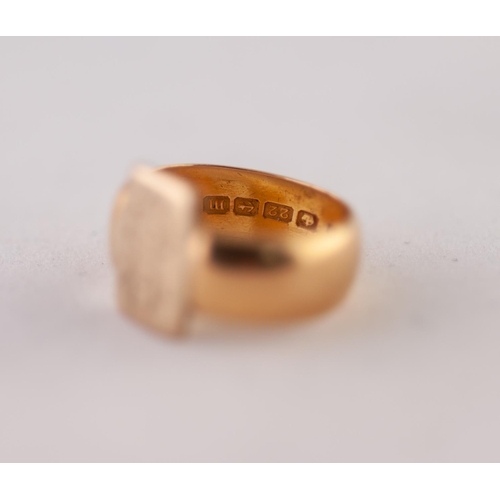 264Q - 22ct BAND RING. With a soldered plaque, ring size N, 9.99g