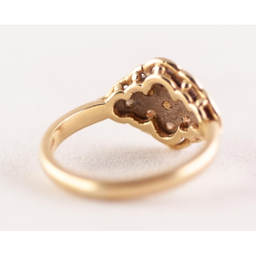 279 - 18ct GOLD AND DIAMOND CLUSTER RING, set with a daisy cluster of seven small diamonds with two small ... 