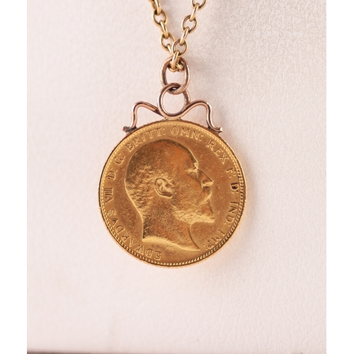 219 - EDWARD VII UK 1905 GOLD SOVEREIGN with soldered mount as a pendant on a 9ct GOLD FINE CHAIN NECKLACE... 