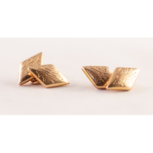 271 - PAIR OF 15ct GOLD DIAMOND SHAPED DOUBLE CUFF LINKS engraved with a monogram 