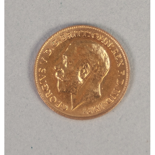 244 - GEORGE V  1914 HALF SOVEREIGN