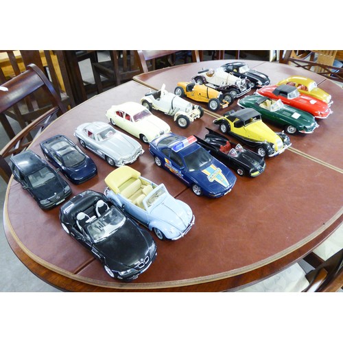 149 - SIXTEEN APPROXIMATELY 1:18 SCALE DIE CAST MODELS OF CLASSIC CARS, makers include Polistil, Morgan Pl... 