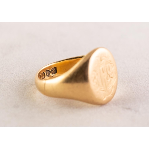 81 - EDWARDIAN 9ct GOLD SIGNET RING, Chester 1908, ring size I, 6.5 gms