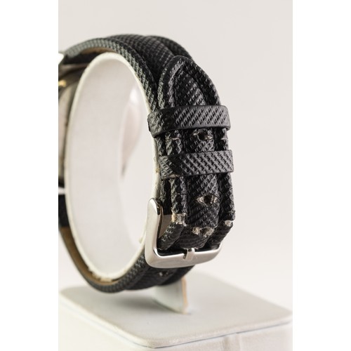 13 - GENT'S ROAMER STINGRAY 44 ROTODATE SWISS AUTOMATIC WRISTWATCH, in stainless steel case, silvered cir... 