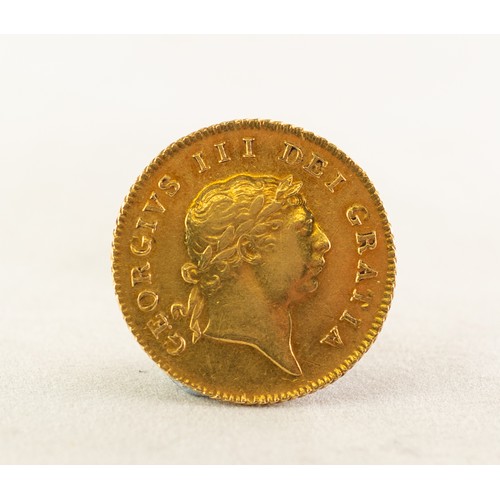 29 - GEORGE III 1810 GOLD HALF GUINEA COIN, seventh head with short hair