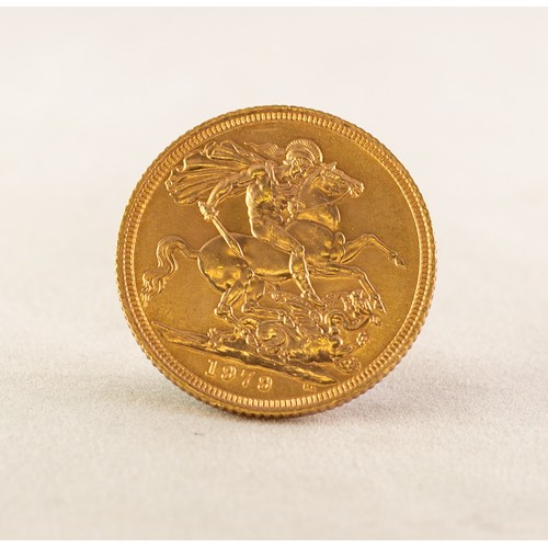 30 - ELIZABETH II 1979 GOLD SOVEREIGN (EF)