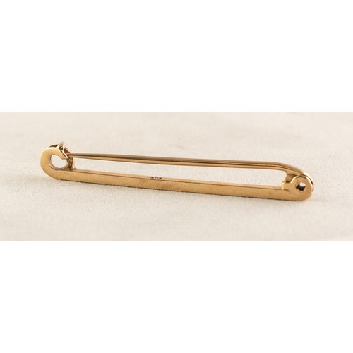 114 - 9ct GOLD PLAIN BAR TIE PIN, 2.4 gms