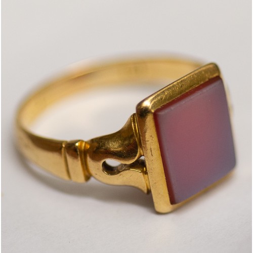 92 - GENT'S ANTIQUE 18ct GOLD SIGNET RING collet set with an oblong sardonyx, pierced lyre shaped shoulde... 
