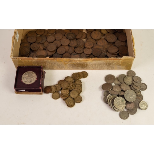 102 - GEORGE VI FESTIVAL OF BRITAIN CROWN COIN 1951 (EF), in fitted maroon and gilt card box.  TOGETHER WI... 