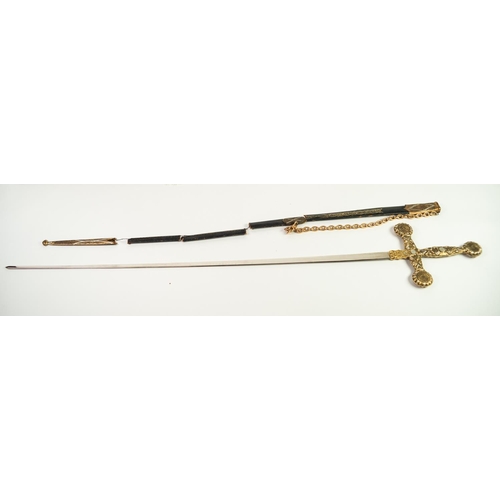 112 - MODERN REPRODUCTION SWORD IN GILT METAL AND SIMULATED LEATHER, the curved clade with United States M... 