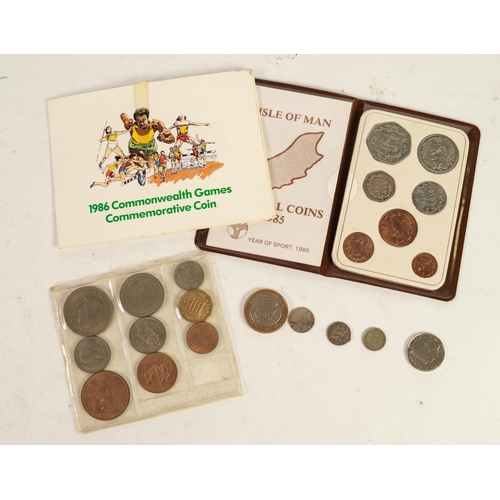 85 - PLASTIC WALLET OF ISLE OF MAN MINT DECIMAL COINS (7) 1/2 pence to fifty pence; ROYAL MINT TWO POUND ... 