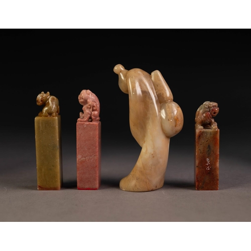 221 - CHINESE CARVED FAWN COLOURED SOAPSTONE SEAL, the handle in the form of a stooped old man with a bund... 